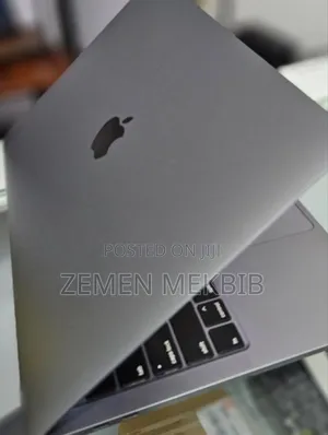 New Laptop Apple MacBook Pro 2019 16GB Intel Core I7 SSD 512GB