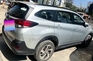 Toyota Rush 2023 Silver