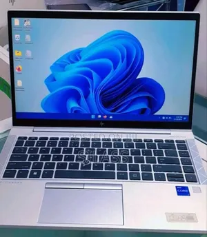 New Laptop HP EliteBook 840 G8 16GB Intel Core I7 SSD 512GB