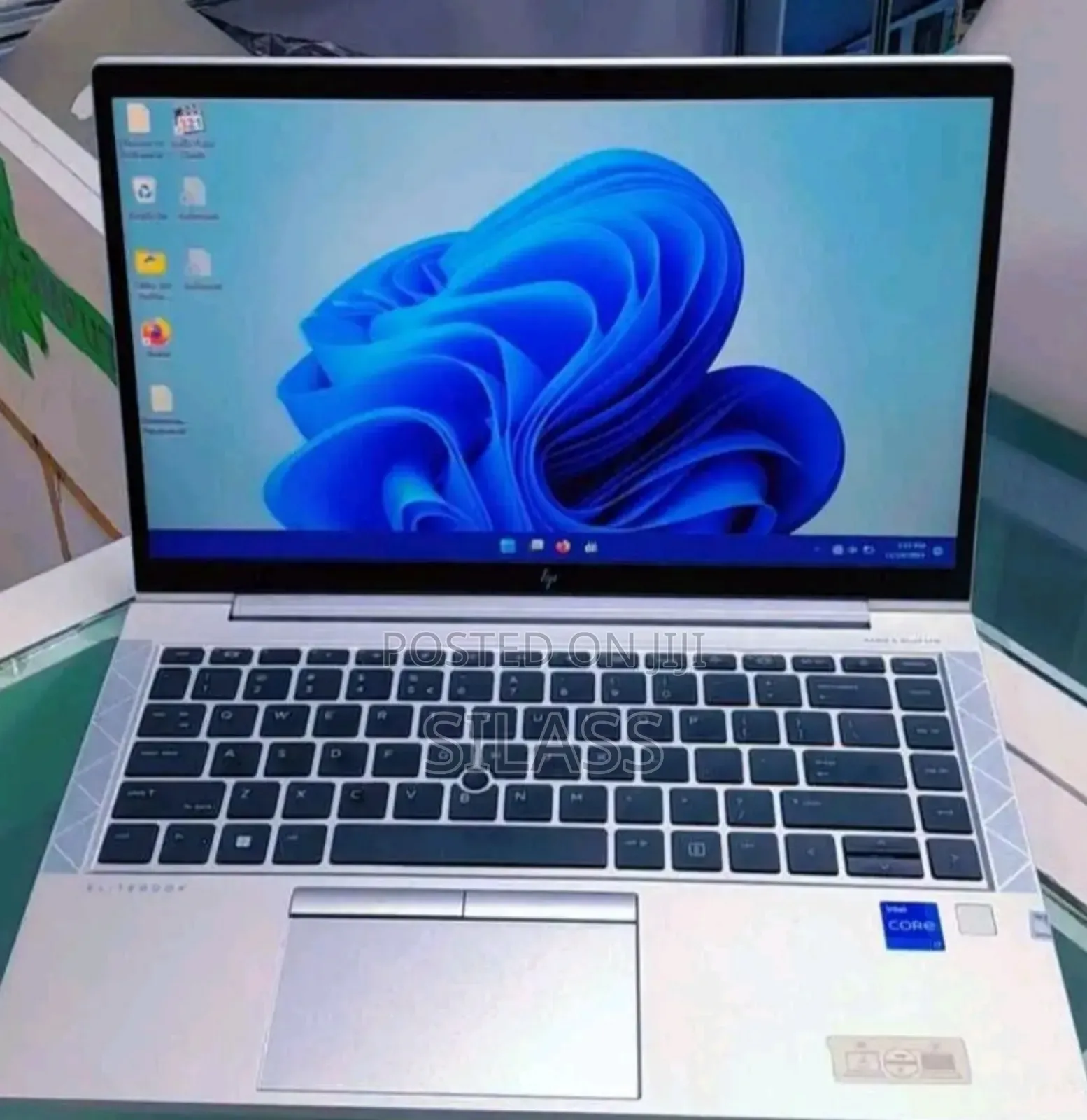 New Laptop HP EliteBook 840 G8 16GB Intel Core I7 SSD 512GB