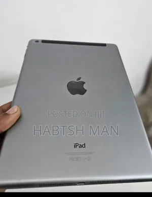 Photo - New Apple iPad 10.2 (2021) 64 GB Silver