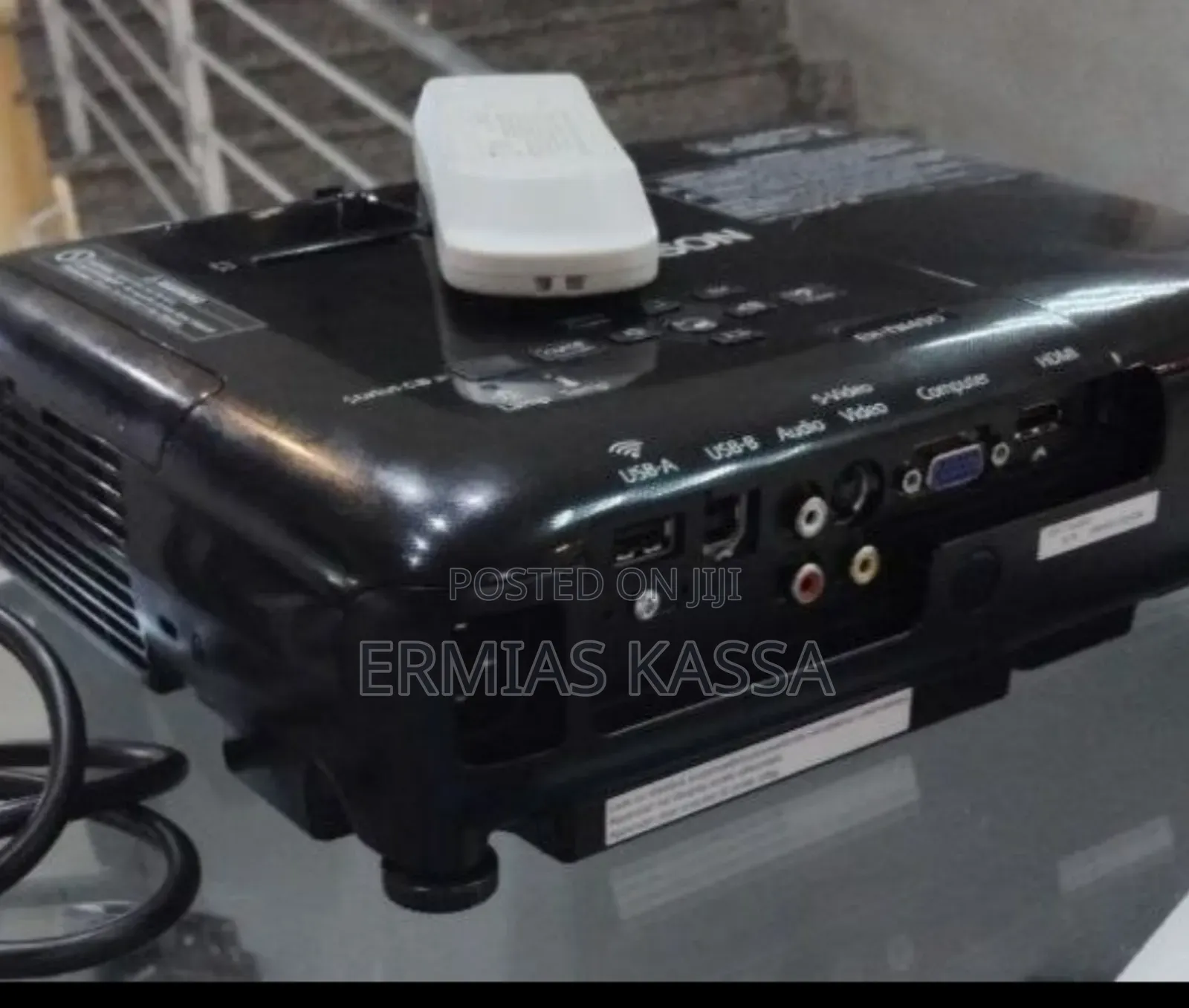 Epson Projector ET-TW490 With Bag and Remote