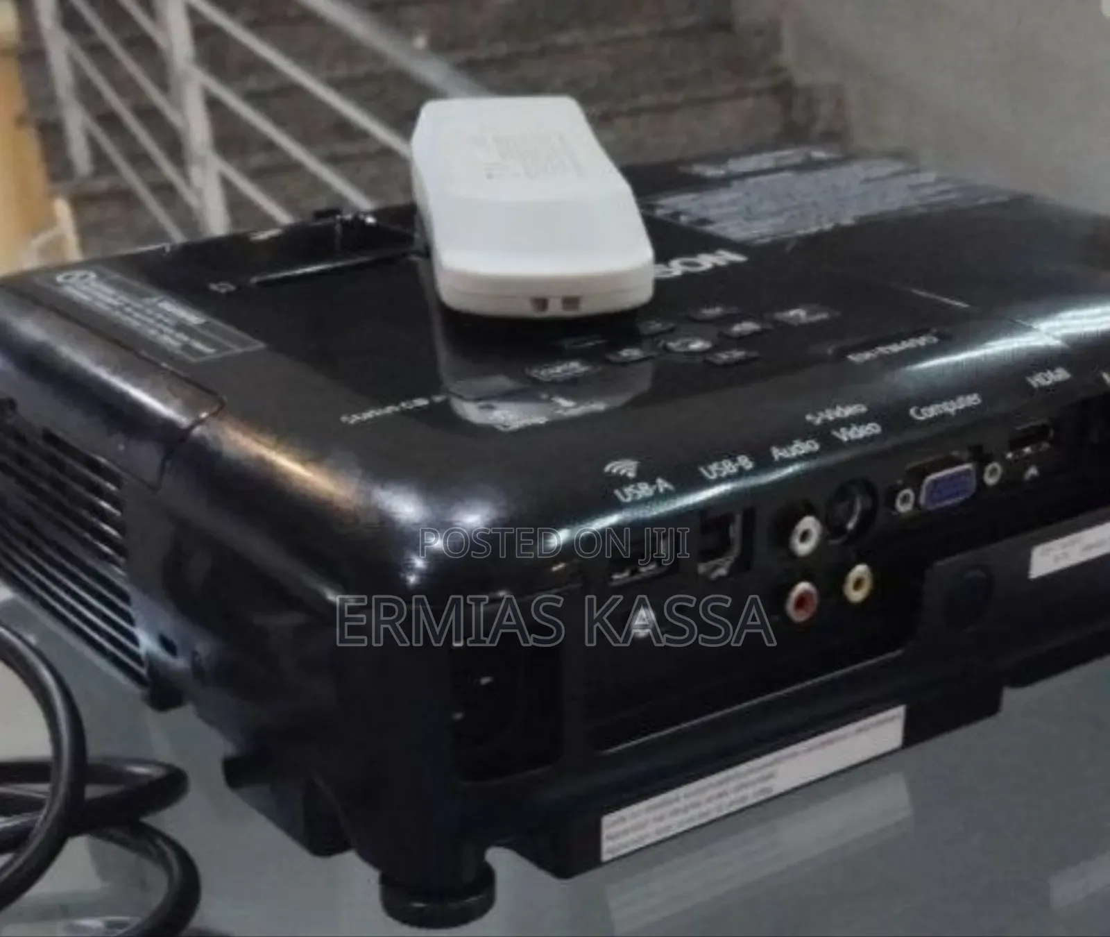 Epson Projector ET-TW490 With Bag and Remote