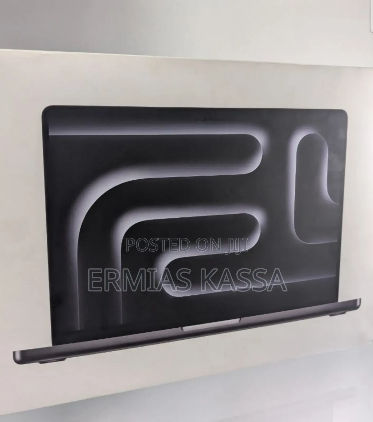 New Laptop Apple MacBook Pro 2024 M4 14-Inch 24GB Apple M3 Pro SSD 1T