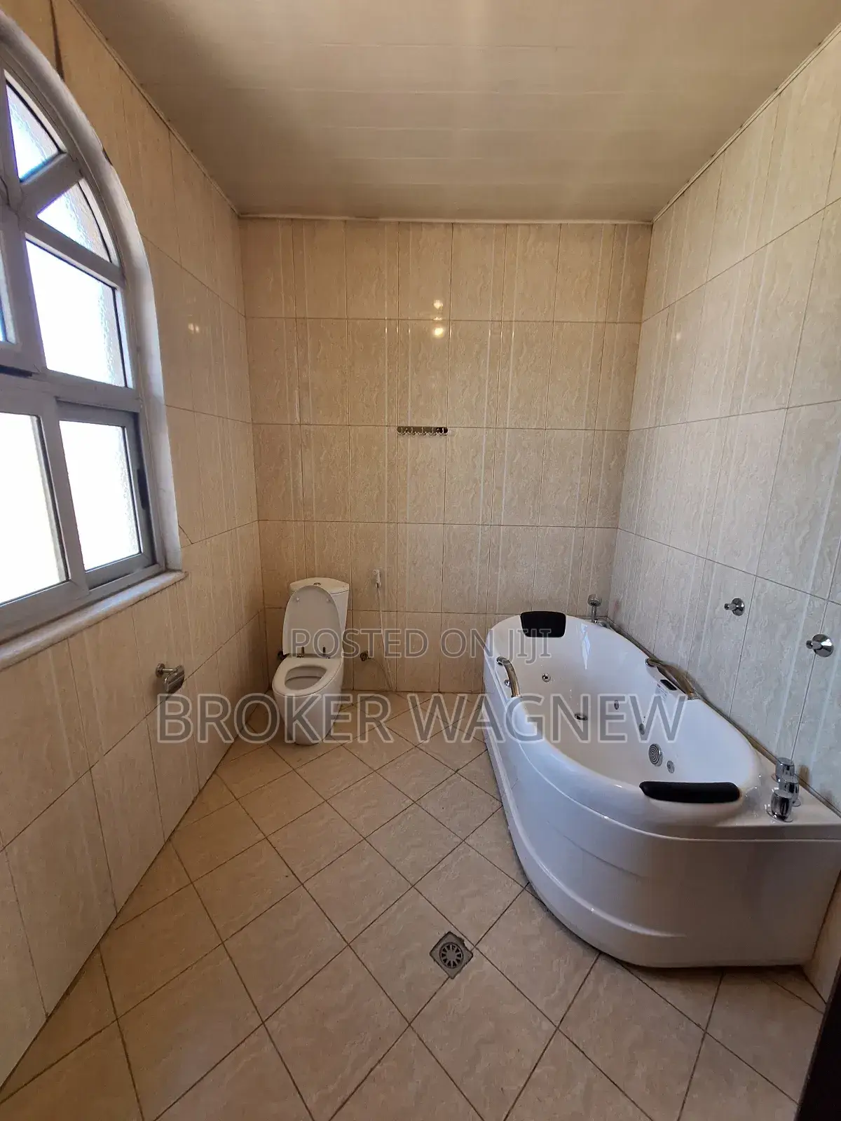 3bdrm House in Bole for rent