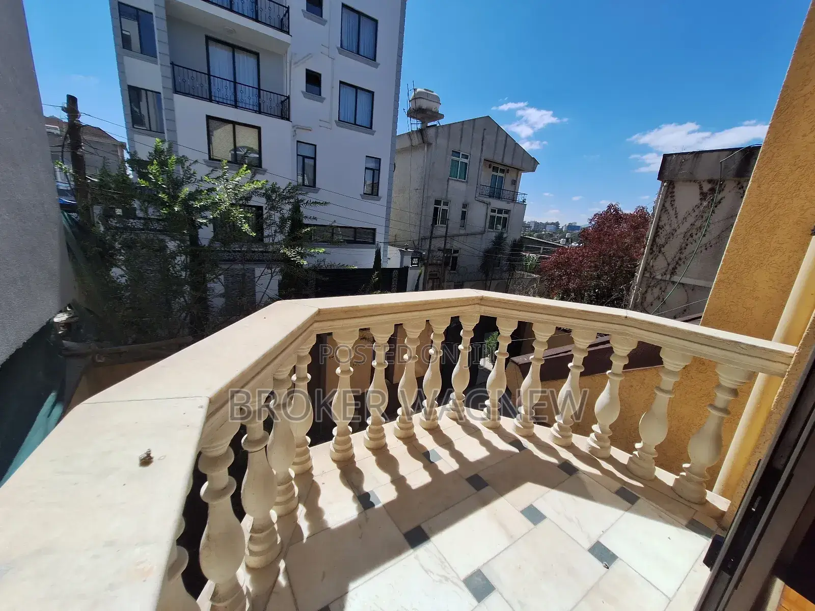 3bdrm House in Bole for rent