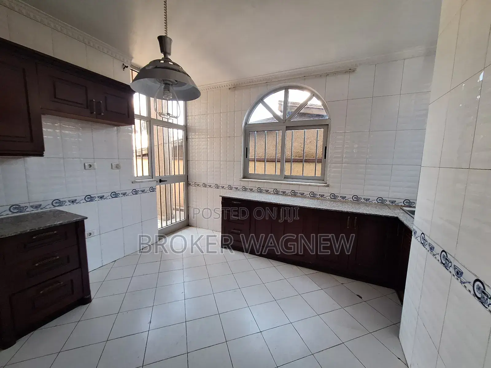 3bdrm House in Bole for rent
