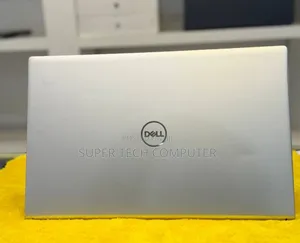 New Laptop Dell Precision 15 3520 8GB Intel Core I7 SSD 512GB