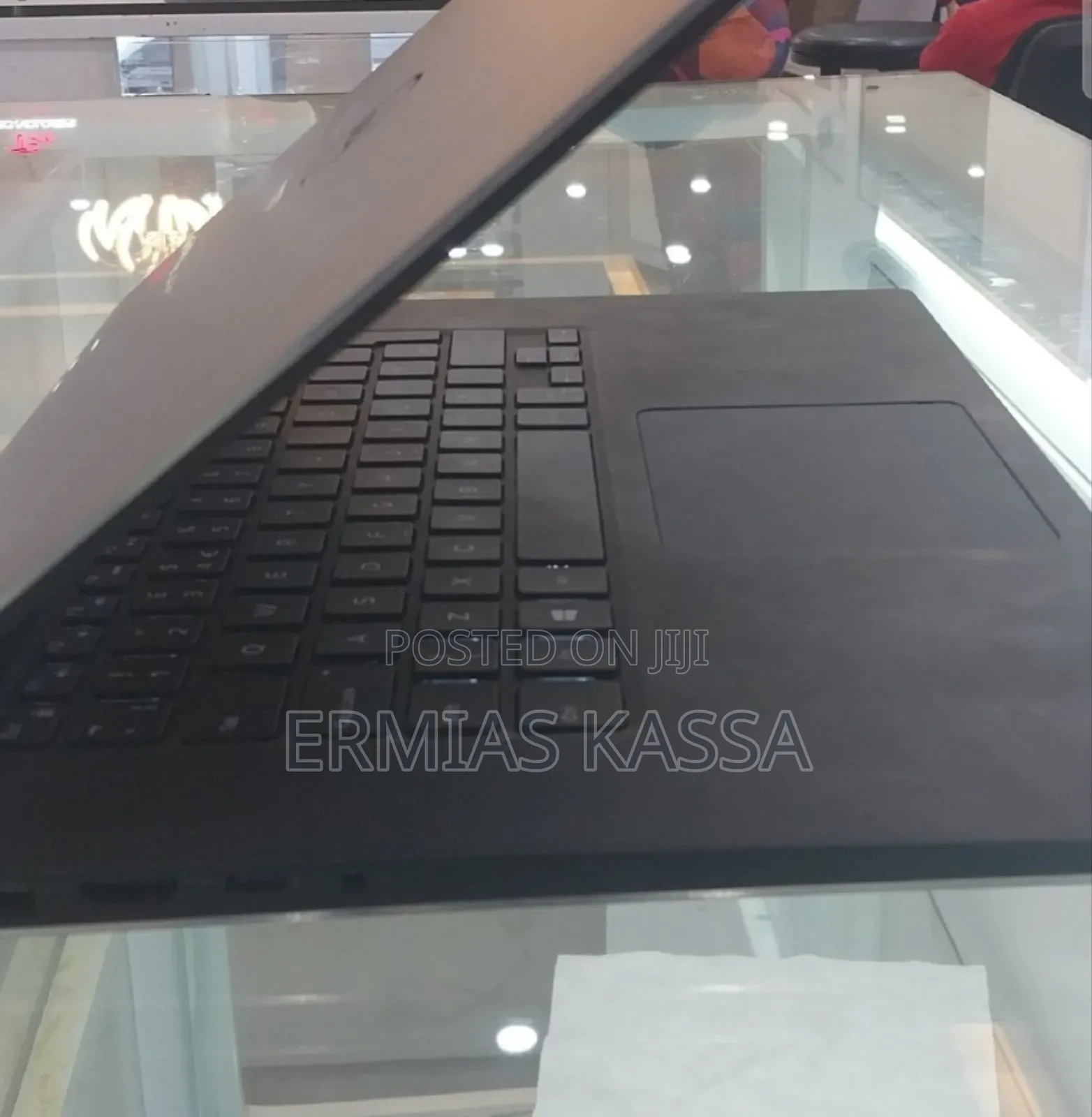 New Laptop Dell Precision 5680 16GB Intel Core I7 SSD 512GB