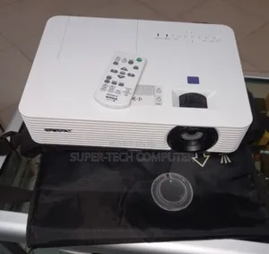 Photo - Sony VPL Dx221