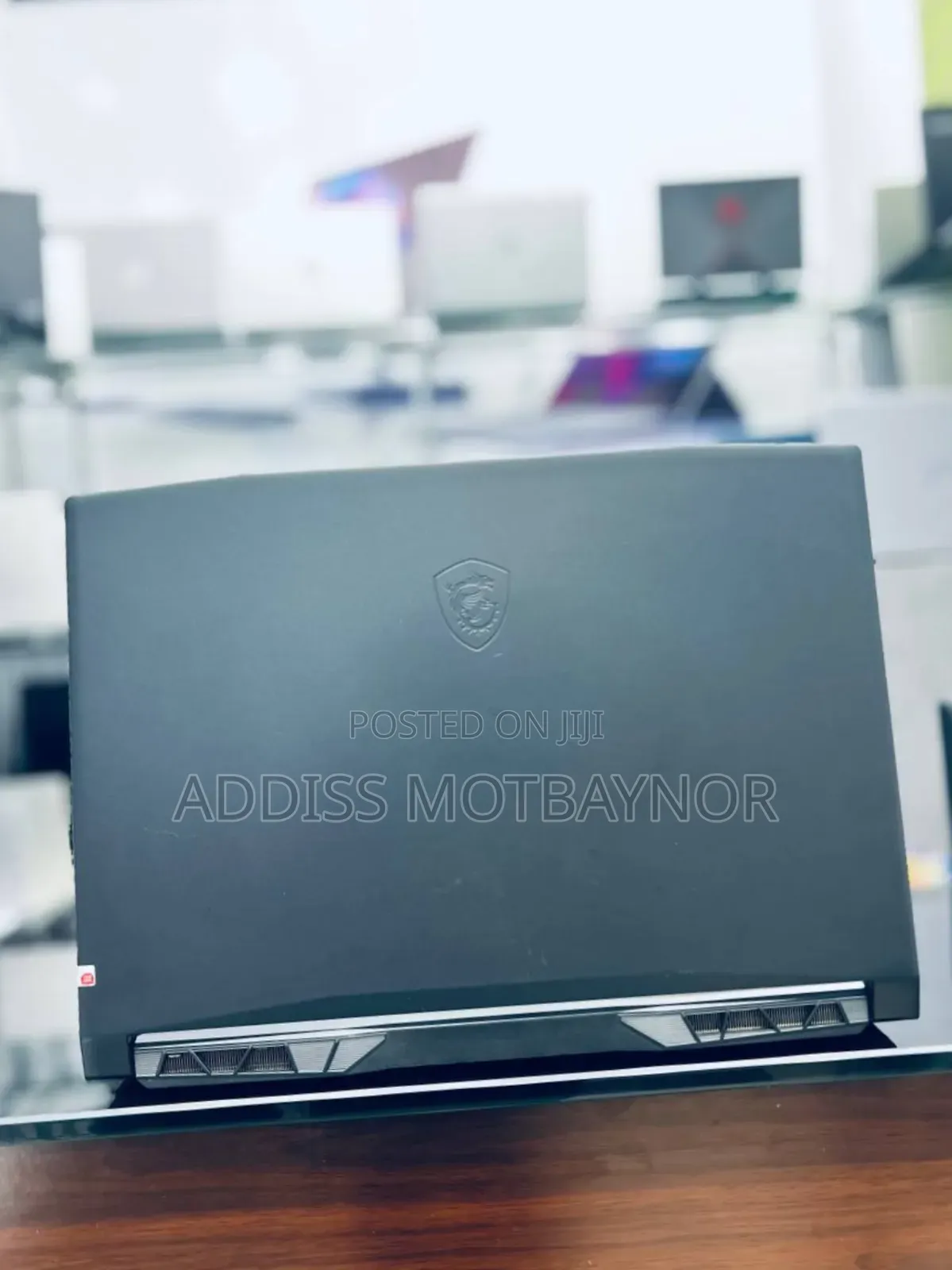 New Laptop MSI GP75 Leopard 16GB Intel Core I7 SSD 512GB