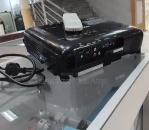 Photo - Epson ET-TW490 Projector