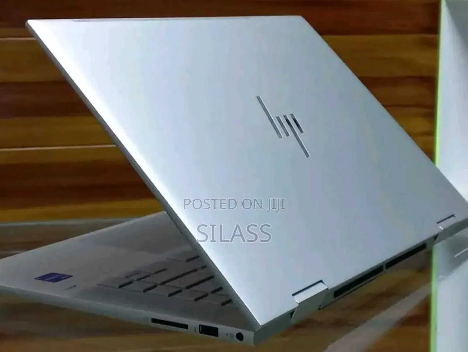 New Laptop HP Envy X360 8GB Intel Core I7 SSD 1T