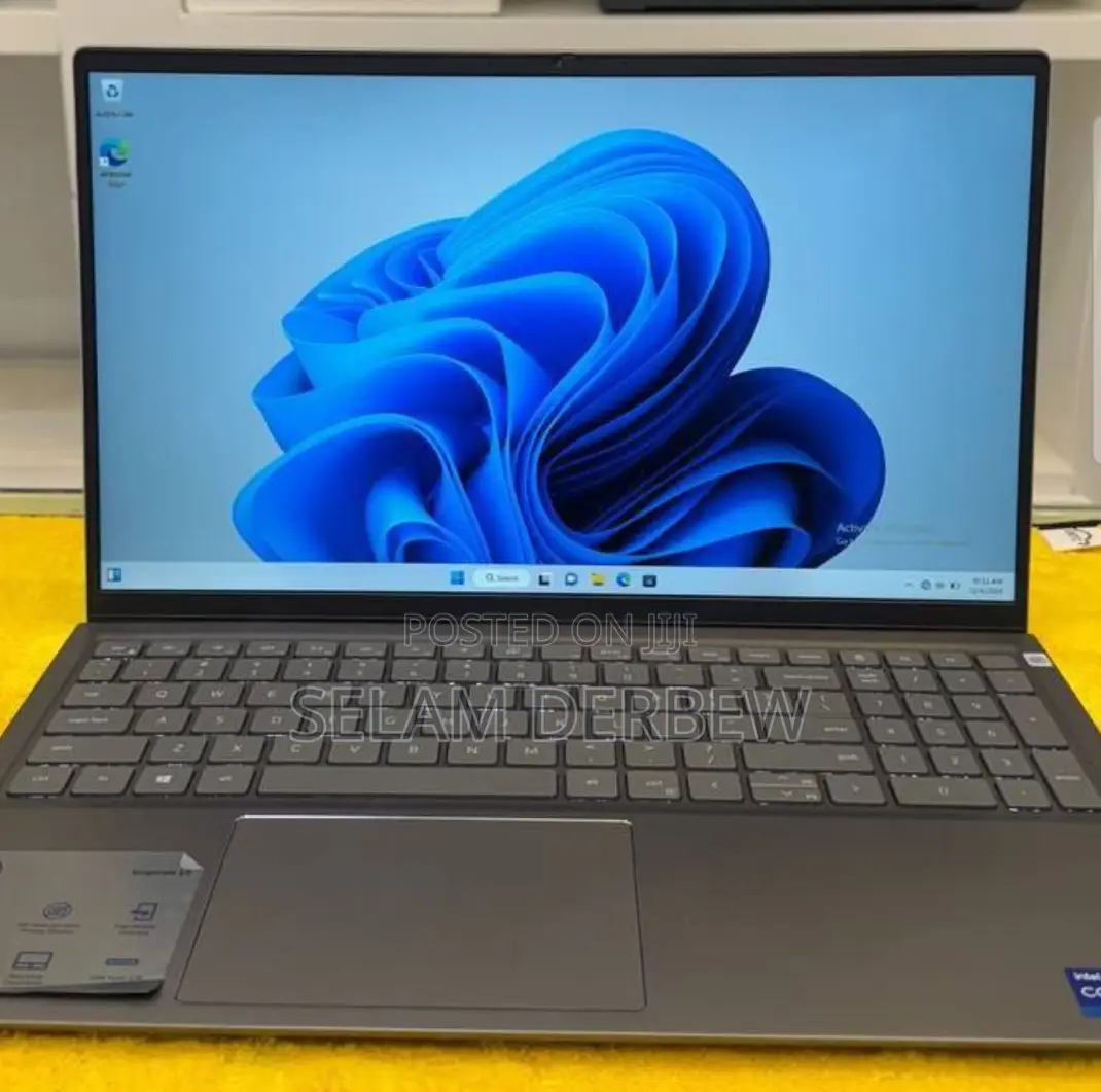 Laptop Dell Precision 15 3520 8GB Intel Core I7 SSD 512GB