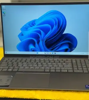 Laptop Dell Precision 15 3520 8GB Intel Core I7 SSD 512GB