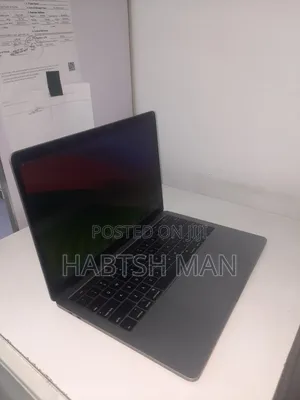 New Laptop Apple MacBook Pro 2019 8GB Intel Core I5 SSD 256GB