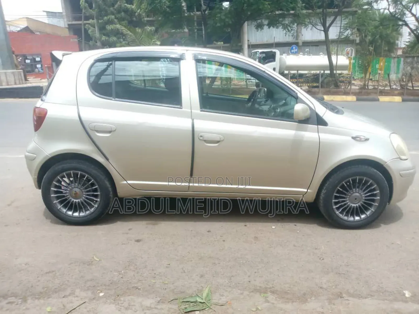 Toyota Vitz 1.0 FWD 5dr 2002 Gold