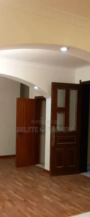 5bdrm House in Ccd, G+1 Luxury, North Shewa for sale