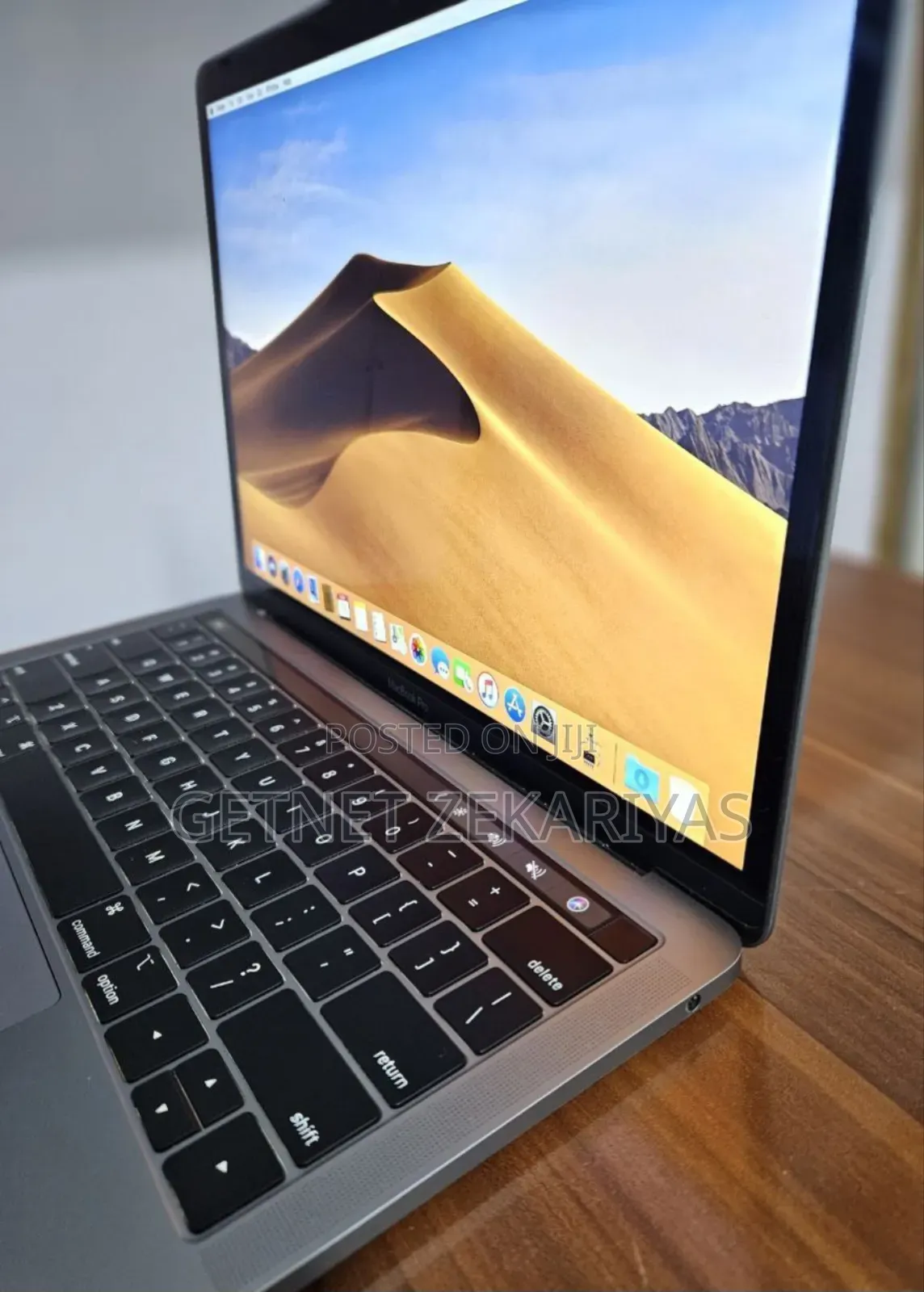 New Laptop Apple MacBook Pro 2019 8GB Intel Core I9 SSD 256GB