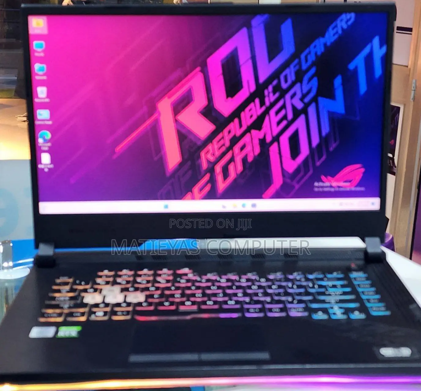 New Laptop Asus ROG Strix G15 16GB Intel Core i7 SSD 1T