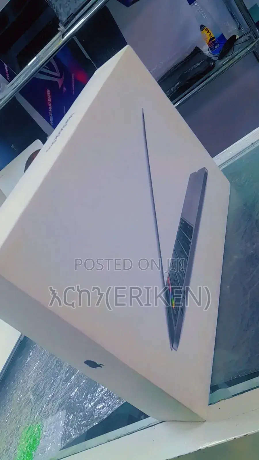 New Laptop Apple MacBook Pro 2020 16GB Intel Core I5 SSD 512GB