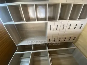 7bdrm House in Bole for rent