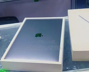 New Laptop Apple MacBook Pro 2020 16GB Intel Core I5 SSD 512GB