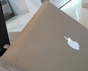 New Laptop Apple MacBook Pro 2011 8GB Intel Core I5 SSD 500GB