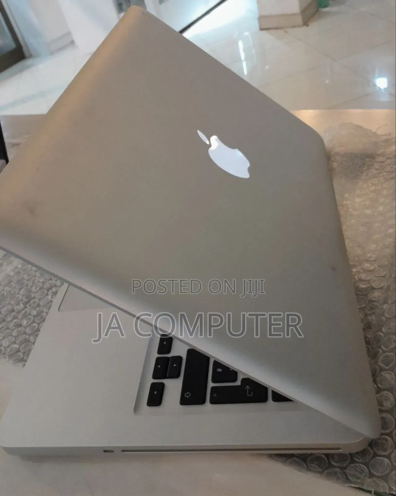 New Laptop Apple MacBook Pro 2011 8GB Intel Core I5 SSD 500GB