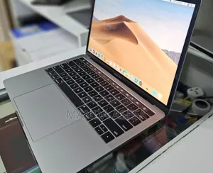 New Laptop Apple MacBook Pro 2019 8GB Intel Core I5 SSD 256GB