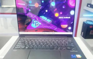 New Laptop Asus Zenbook 14 UX434 16GB Intel Core I7 SSD 512GB