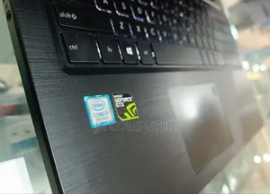 New Asus VivoBook 15 X505BA 16GB Intel Core I7 SSHD (Hybrid) 750GB