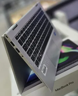 New Laptop HP EliteBook 830 G8 16GB Intel Core I5 SSD 512GB