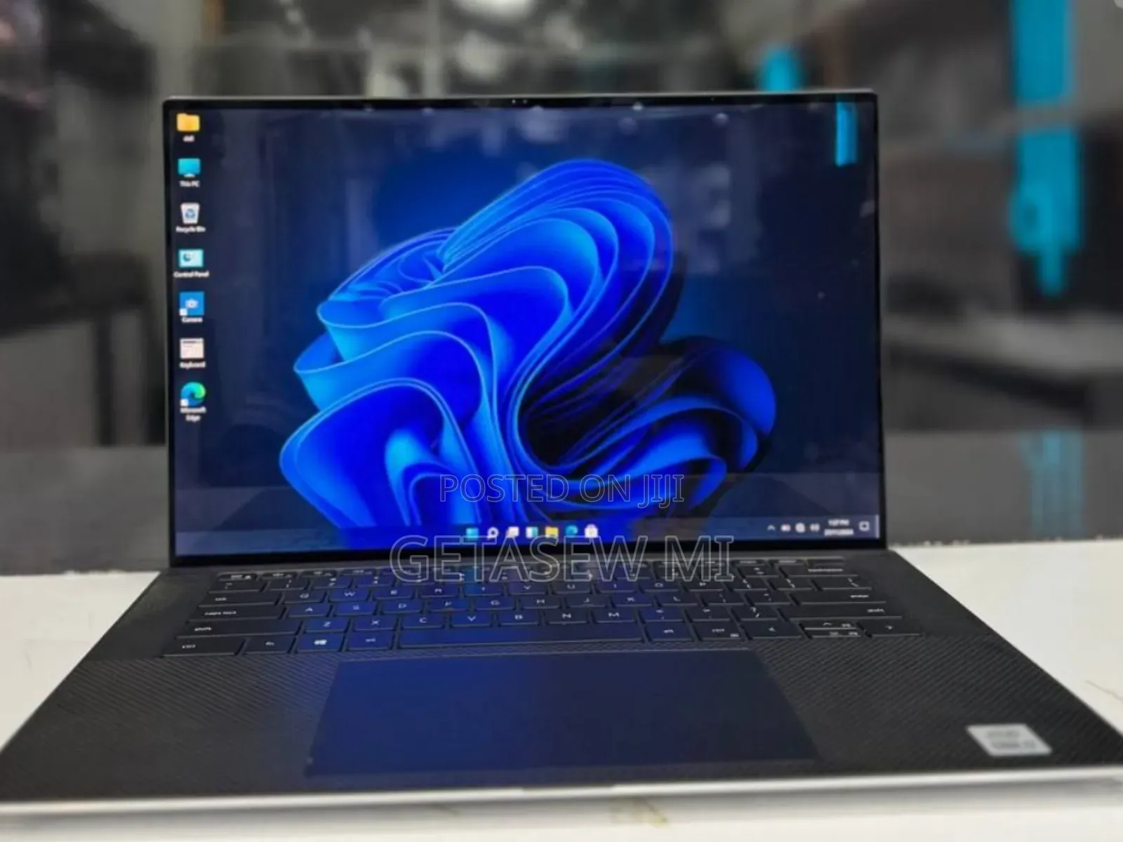 New Laptop Dell XPS 15 16GB Nvidia SSD 512GB