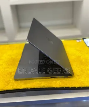 New Laptop Apple MacBook Pro M1 16GB Apple M1 Pro SSD 512GB