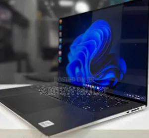 Photo - New Laptop Dell XPS 15 32GB Intel Core I7 SSD 512GB