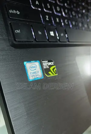 Laptop Asus VivoBook 15 X540NA 16GB Intel Core I7 HDD+SSD 256GB