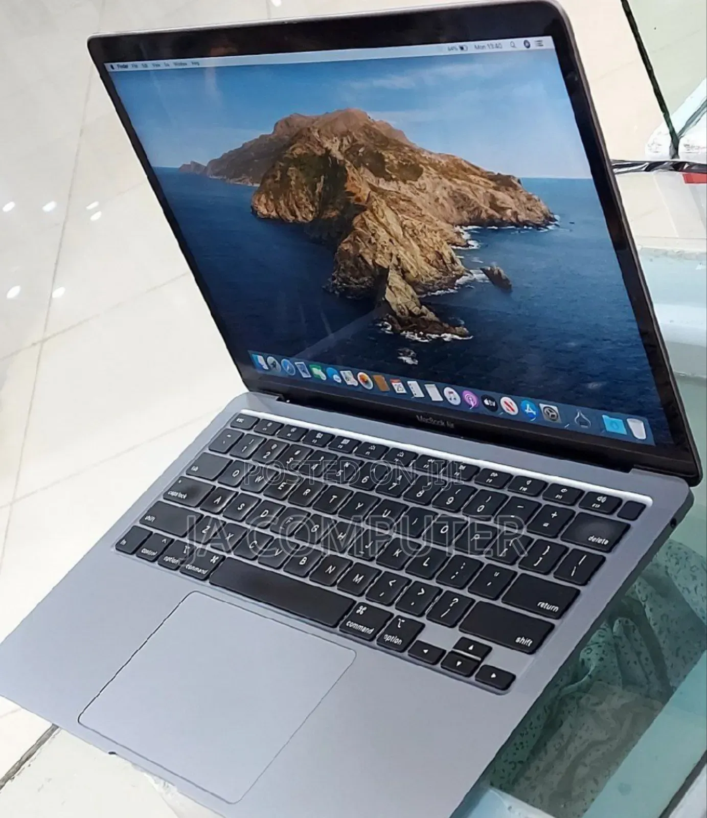 New Laptop Apple MacBook Air 2020 16GB Intel Core I5 SSD 512GB