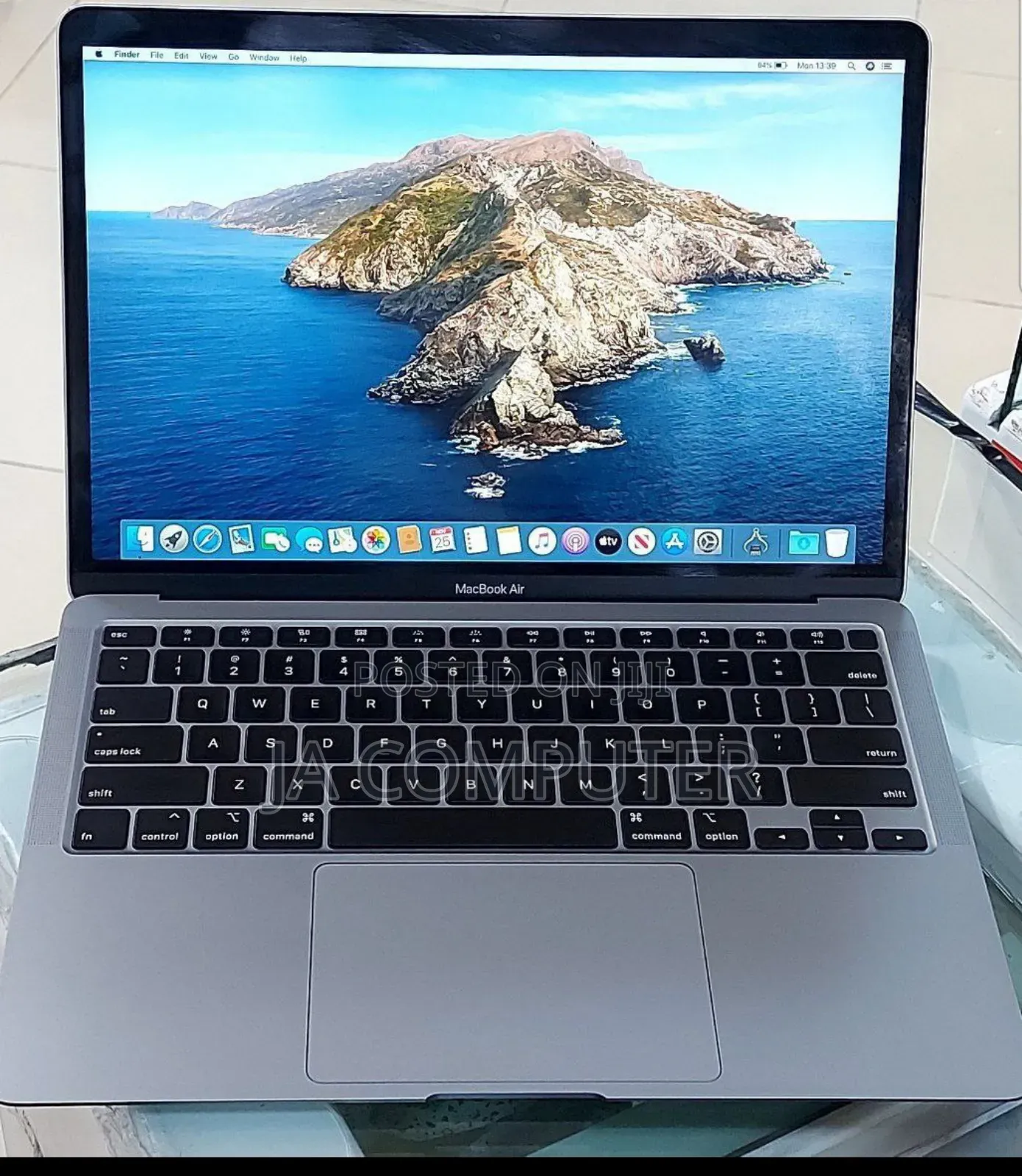 New Laptop Apple MacBook Air 2020 16GB Intel Core I5 SSD 512GB