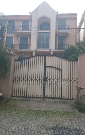 8bdrm House in Ayat Ambassador G+2, Bole for sale