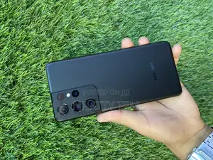 Photo - Samsung Galaxy S21 Ultra 5G 256 GB Black