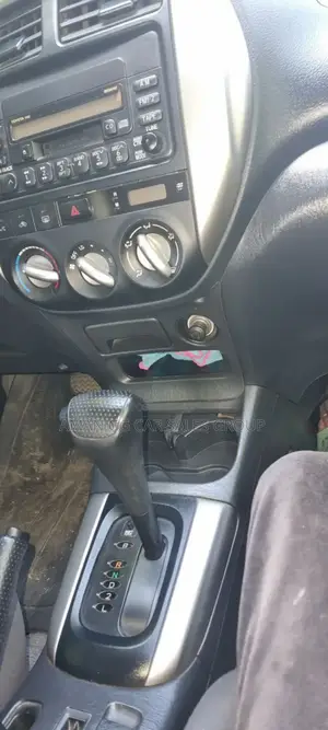 Toyota RAV4 Automatic 2003 Silver