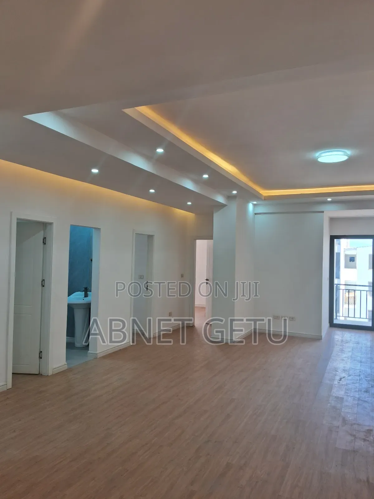 3bdrm Apartment in ጀንቦሮ ሪልስቴት, Bole for sale