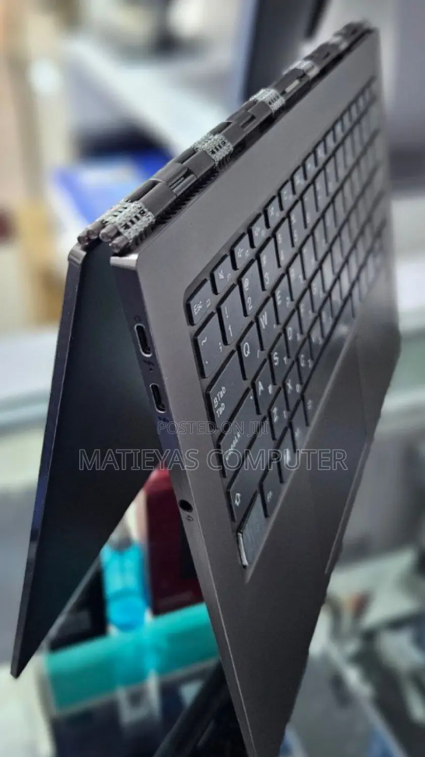 New Laptop Lenovo Yoga C930 8GB Intel Core I7 SSD 512GB