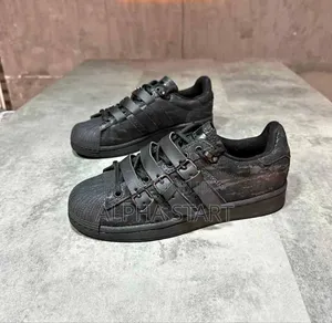 #Adidas #Superstar Rabbit Hole Black 
 Master Quality