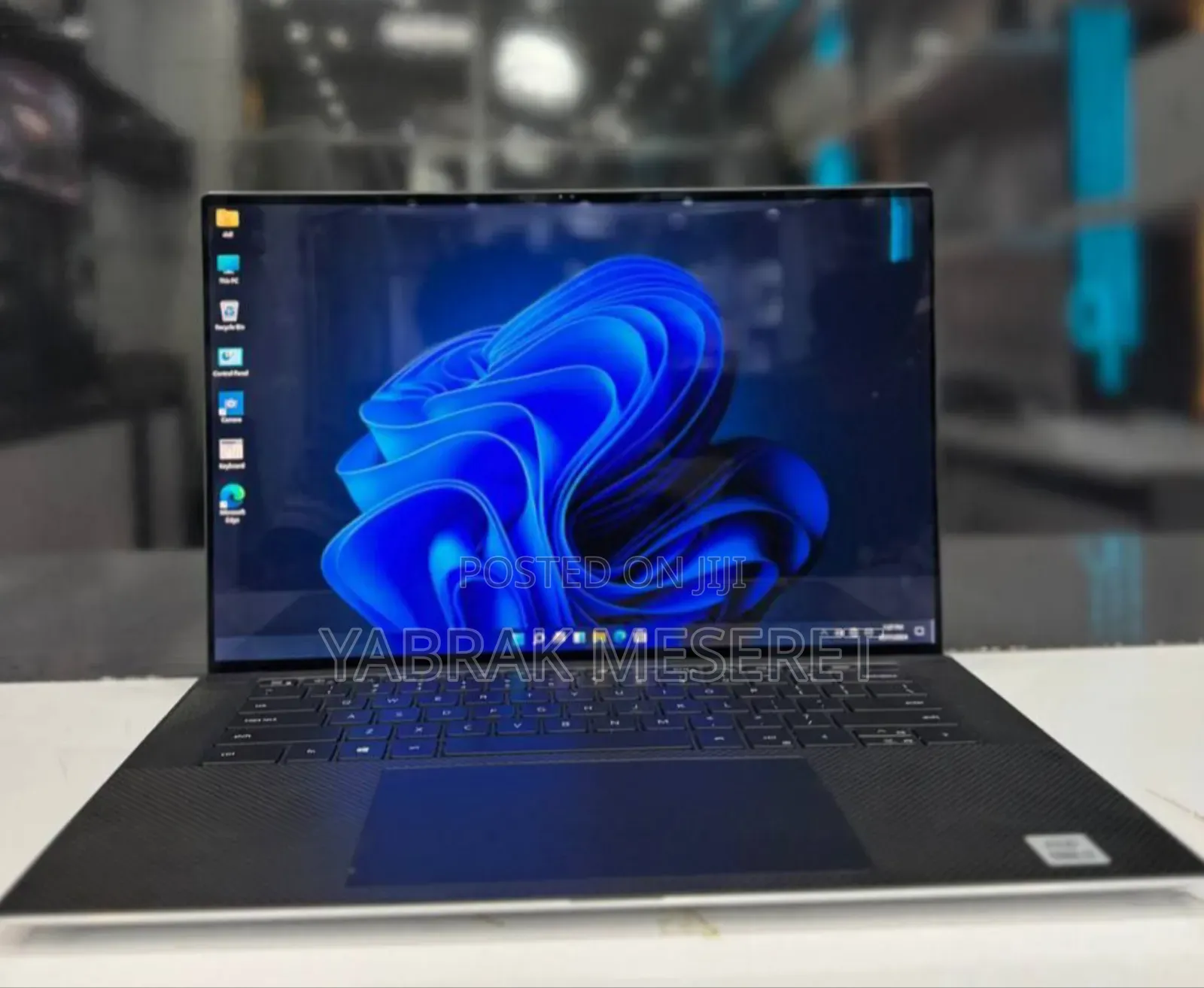 New Laptop Dell XPS 15 32GB Intel Core I7 SSD 512GB