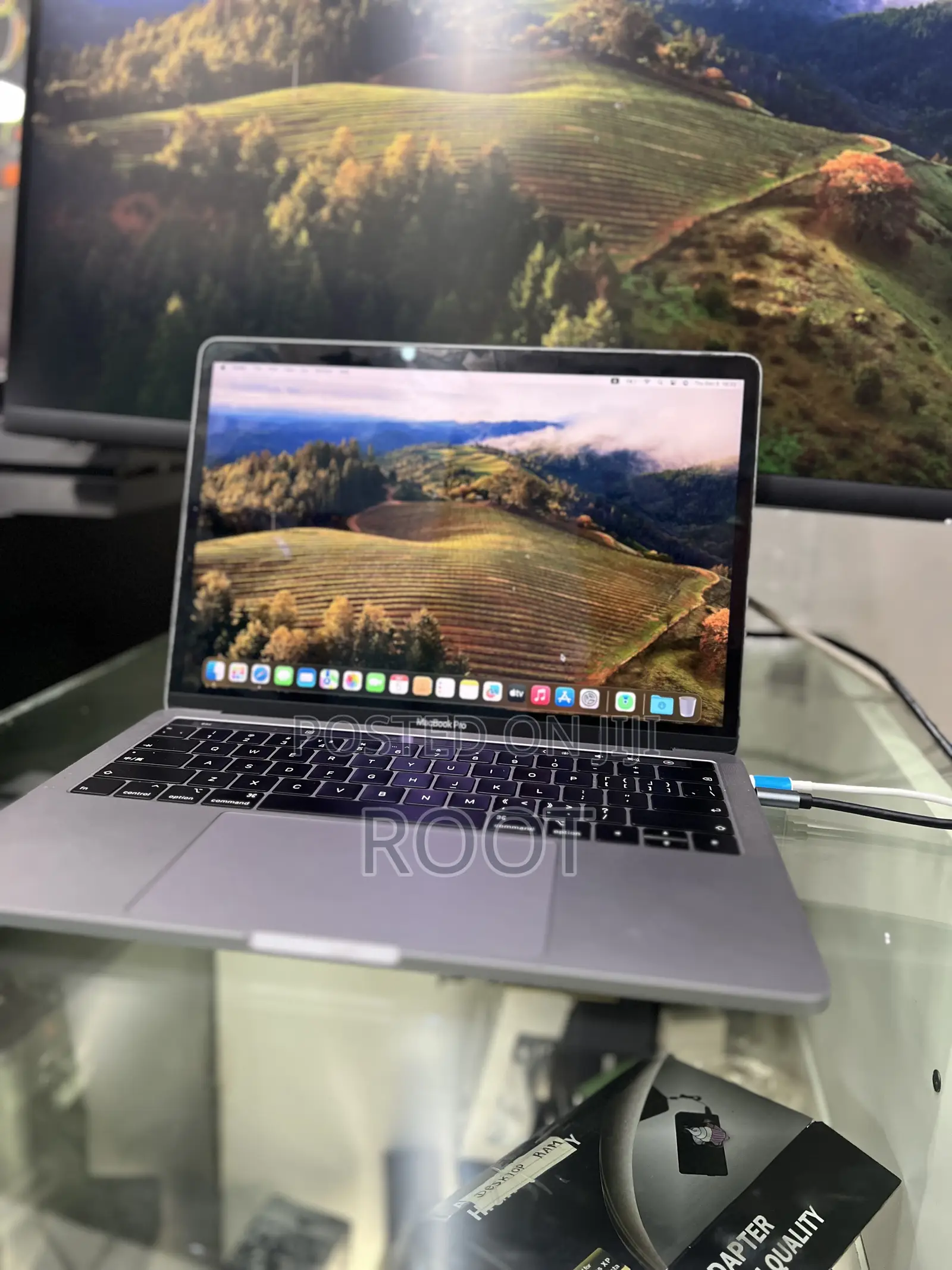 Laptop Apple MacBook Pro 2020 16GB Intel Core I5 SSD 512GB