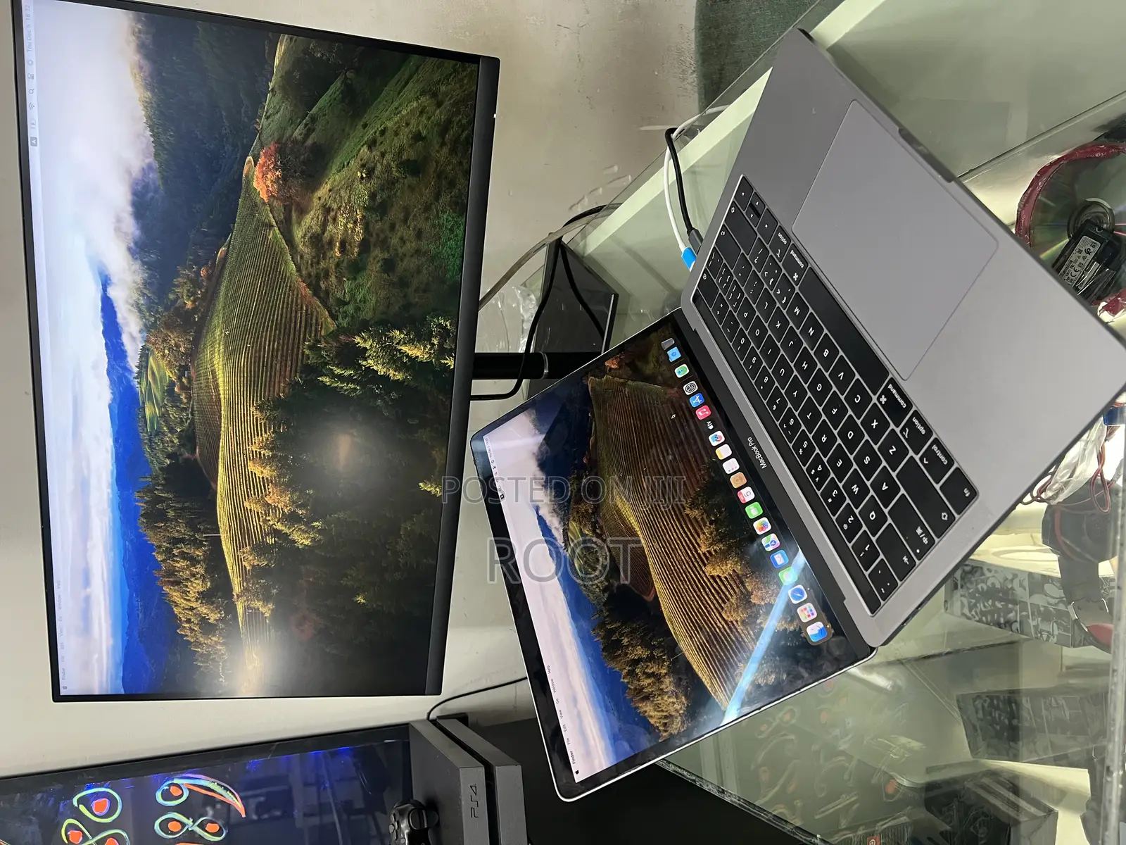 Laptop Apple MacBook Pro 2018 8GB Intel Core I5 SSD 256GB
