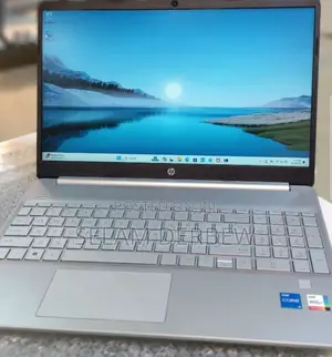 New Laptop HP Stream Notebook 8GB Intel Core I5 SSHD (Hybrid) 512GB
