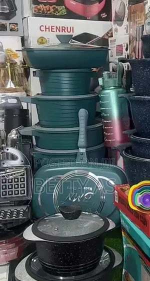 Photo - Hausroland And Bmn Granite Cookware